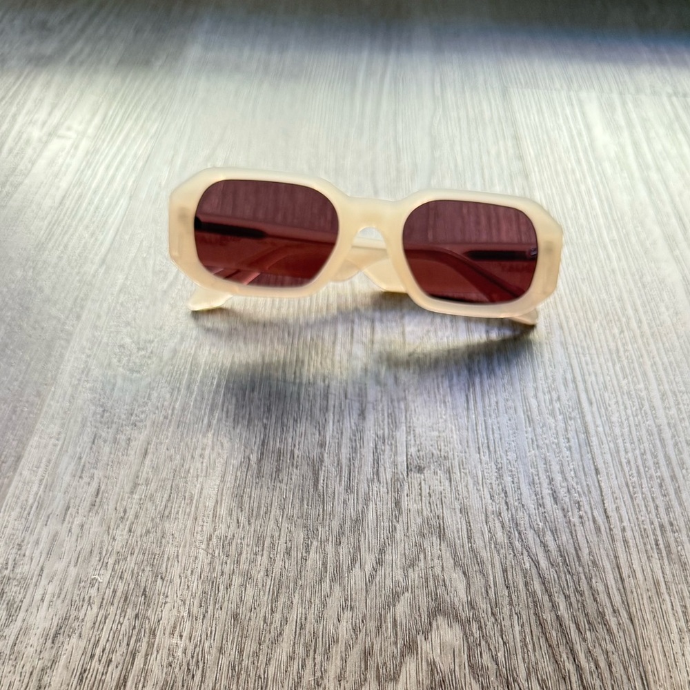 quay australia hyped up white square retro y2k geometric sunglasses eyewear NEW